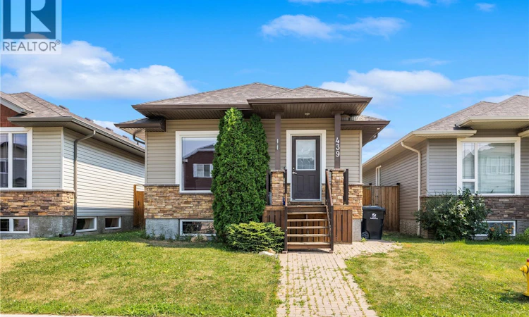 439 Coad Manor