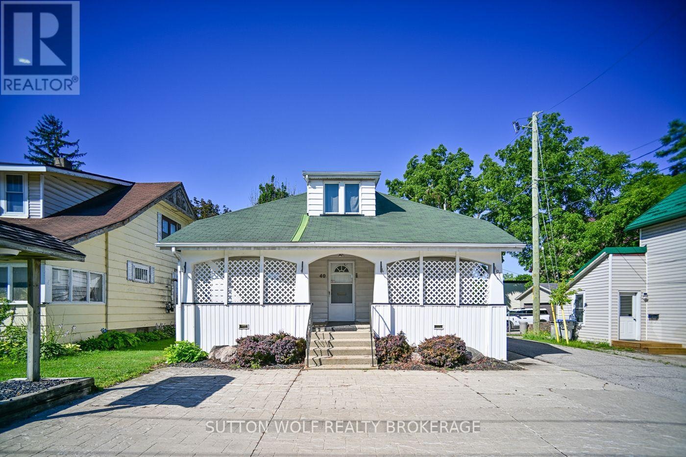 40 Caradoc Street N, Strathroy, ON, N7G 2M6