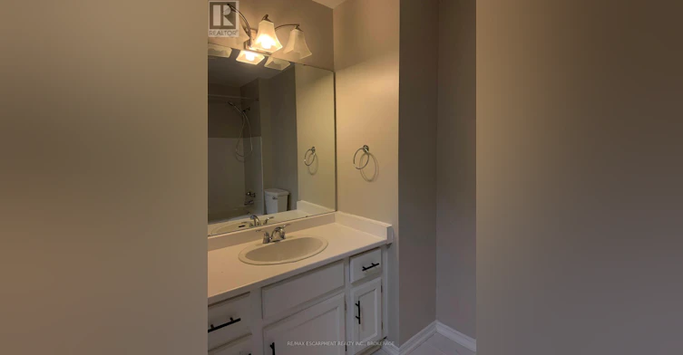 MAIN-87 Chapel Hill Crescent, Welland, ON, L3C 6G8 - 6