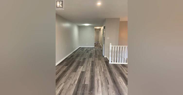 MAIN-87 Chapel Hill Crescent, Welland, ON, L3C 6G8 - 2