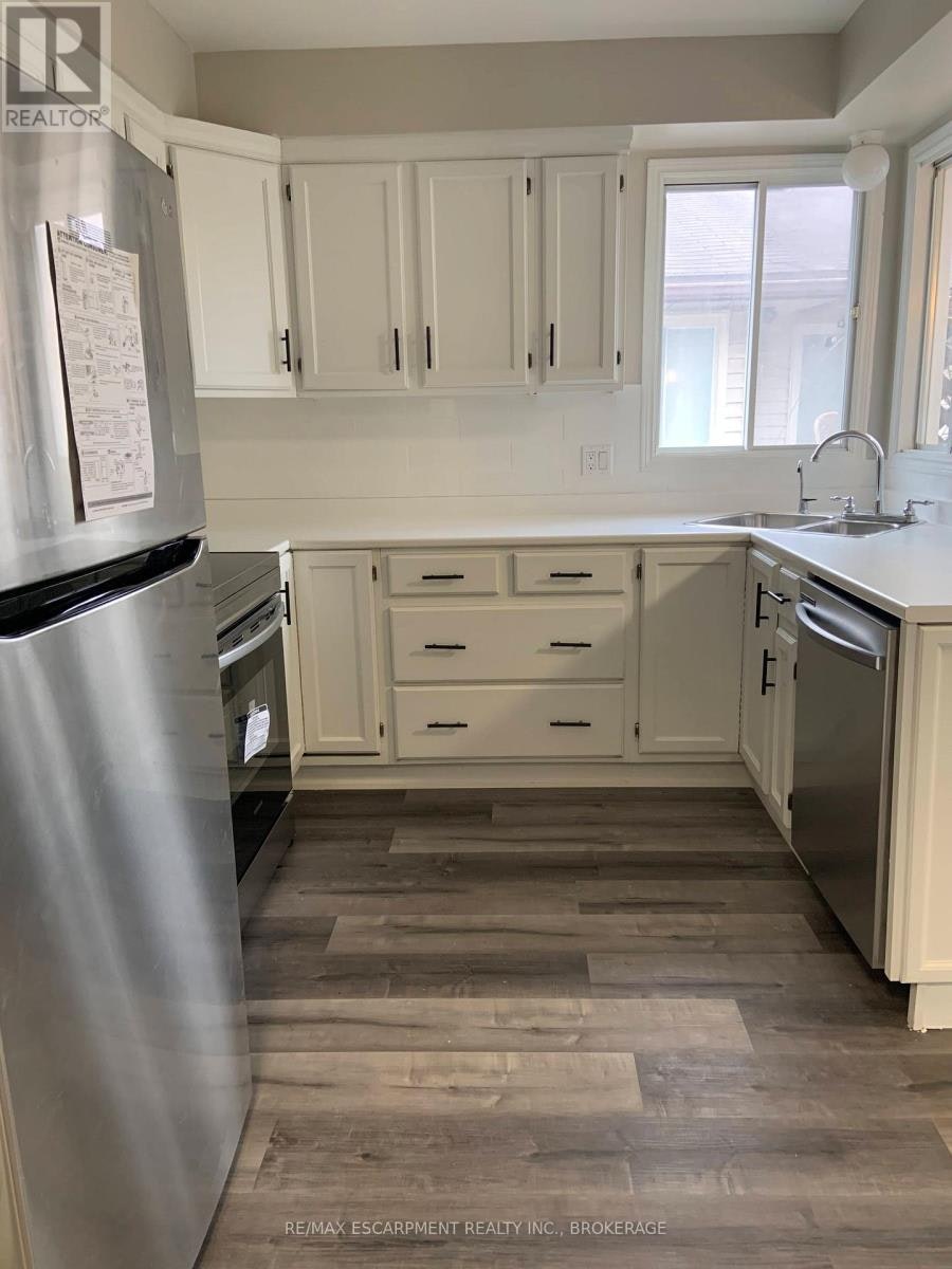 MAIN-87 Chapel Hill Crescent, Welland, ON, L3C 6G8 - 4
