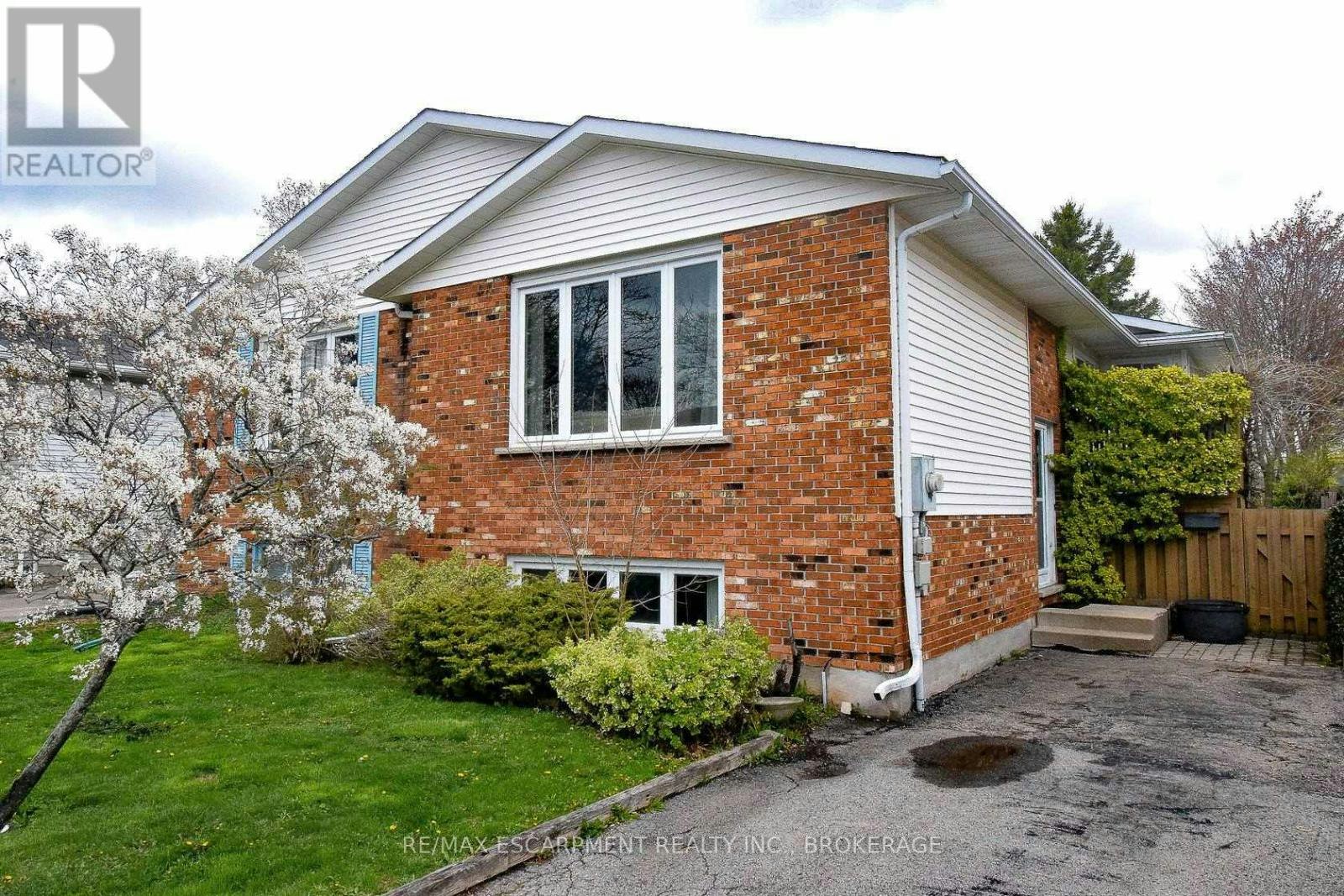 MAIN-87 Chapel Hill Crescent, Welland, ON, L3C 6G8