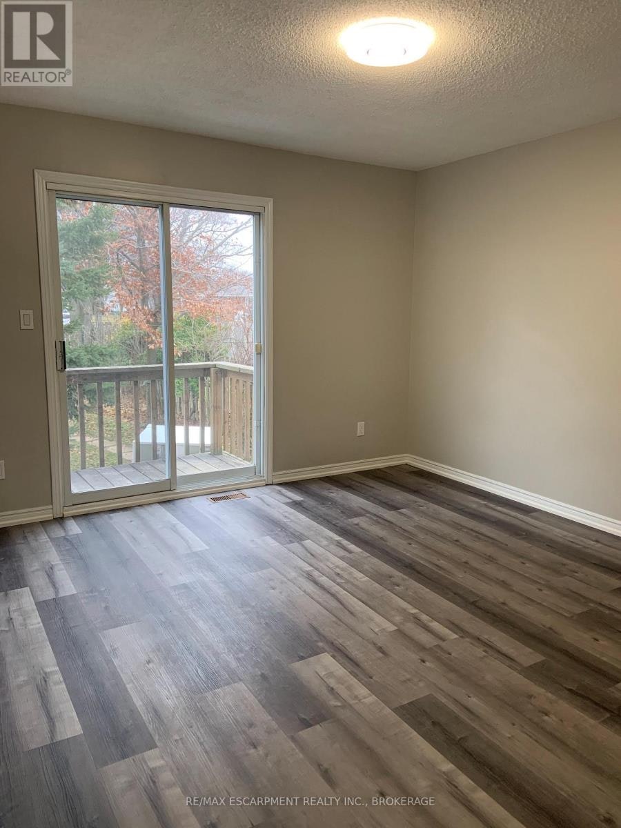 MAIN-87 Chapel Hill Crescent, Welland, ON, L3C 6G8 - 3