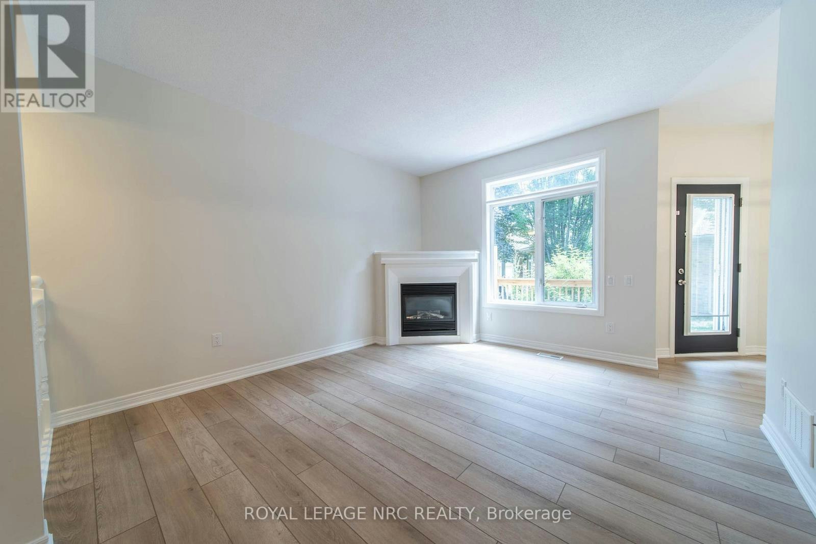 3-5200 Dorchester Road, Niagara Falls, ON, L2E 7M6 - 6