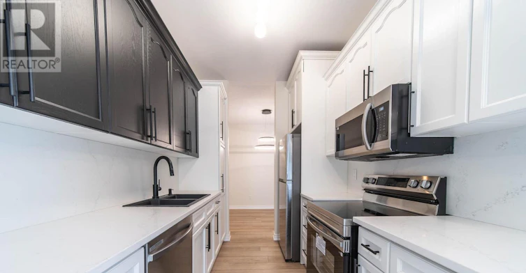 3-5200 Dorchester Road, Niagara Falls, ON, L2E 7M6 - 9