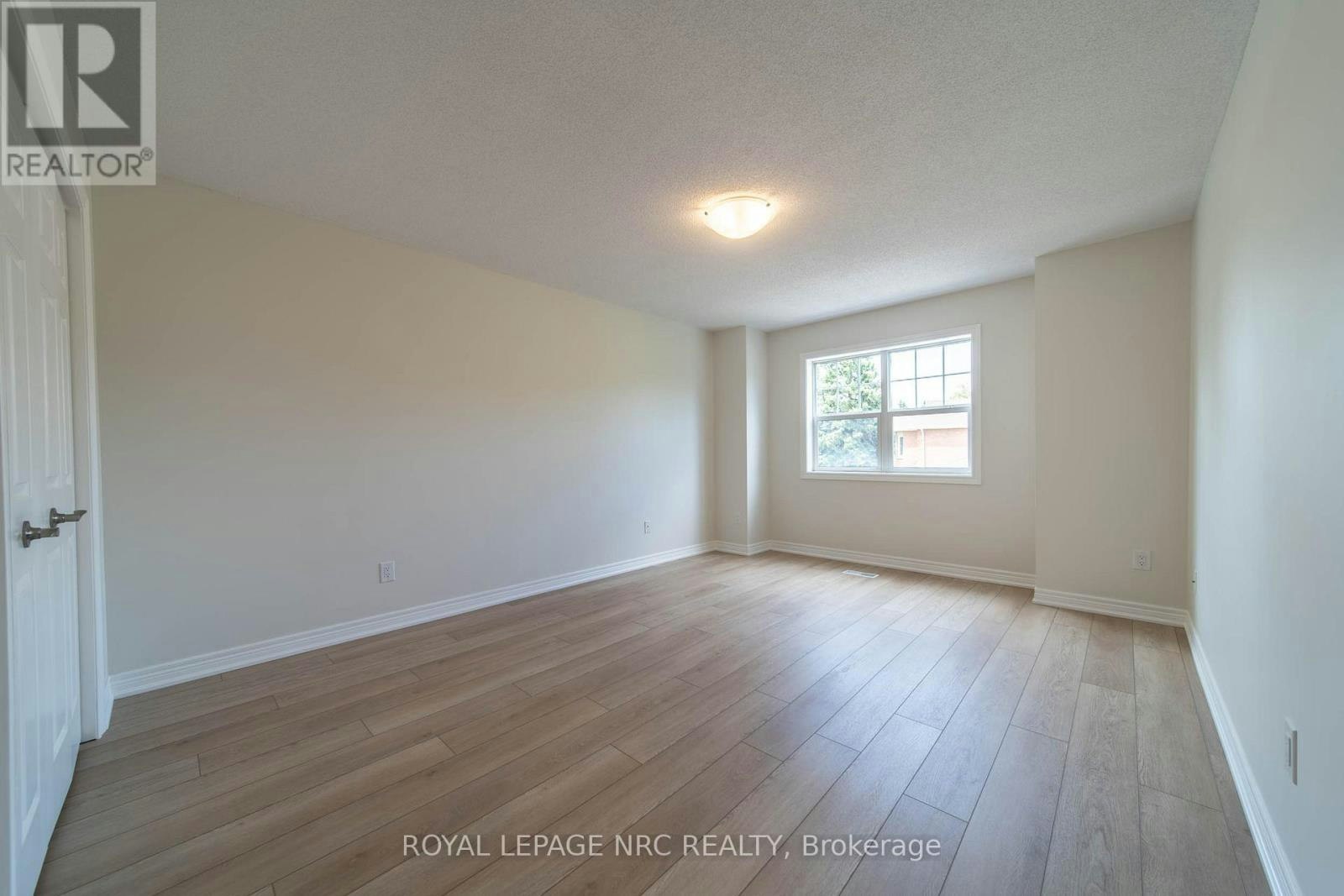3-5200 Dorchester Road, Niagara Falls, ON, L2E 7M6 - 22