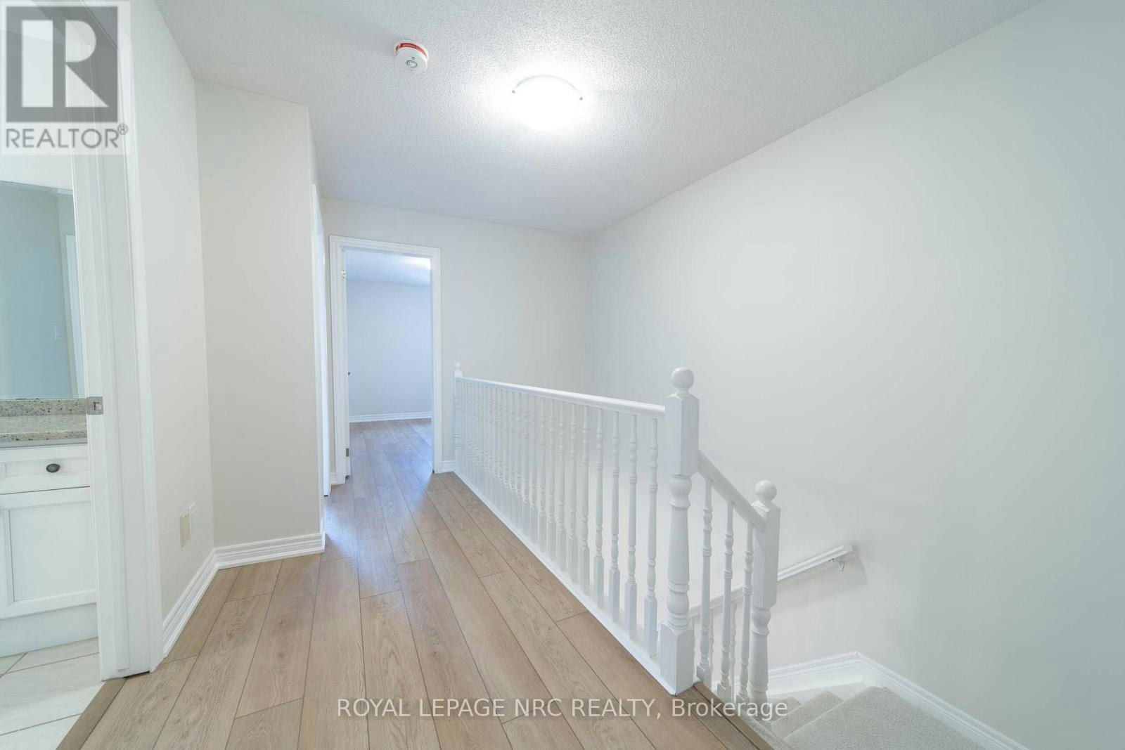3-5200 Dorchester Road, Niagara Falls, ON, L2E 7M6 - 16