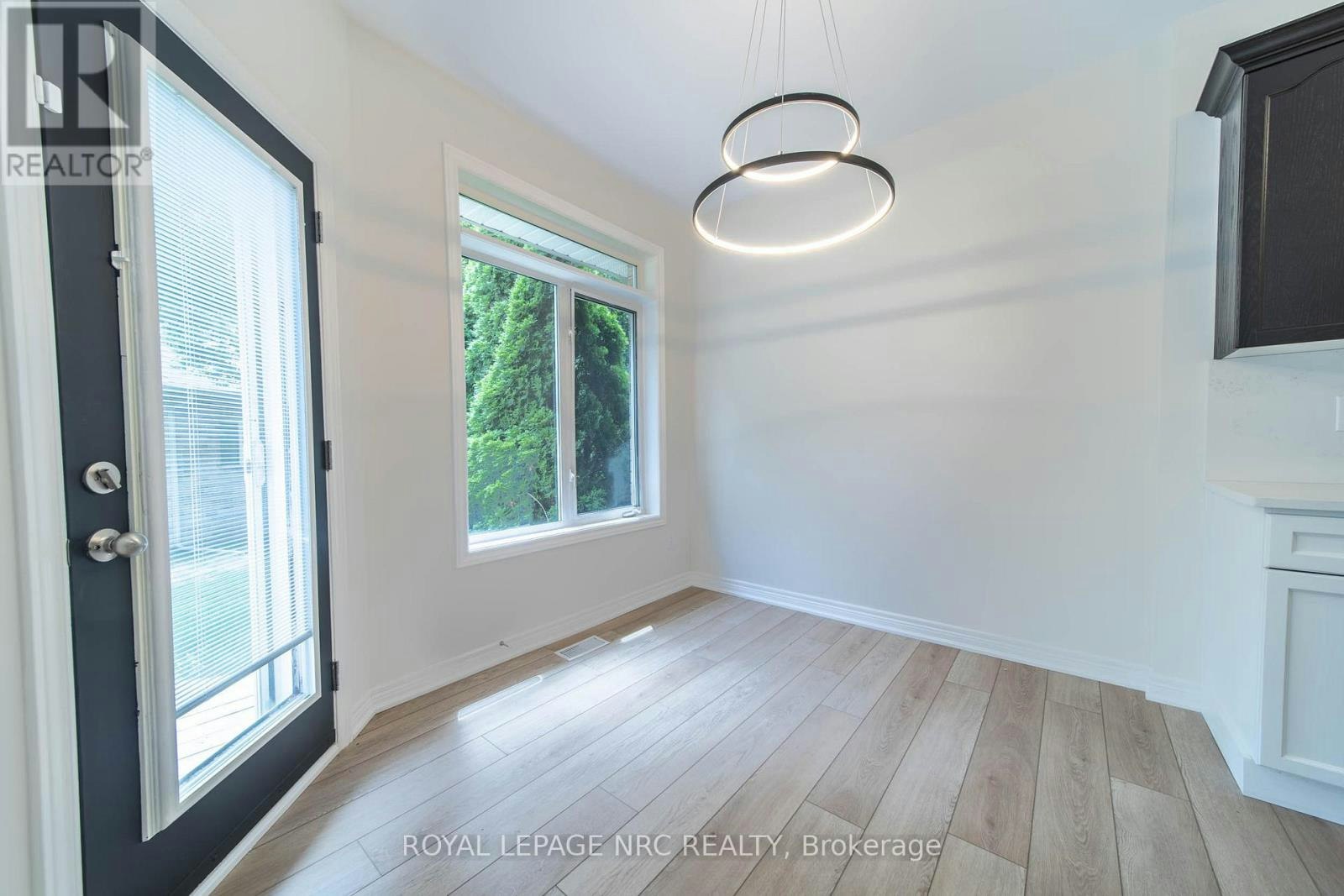 3-5200 Dorchester Road, Niagara Falls, ON, L2E 7M6 - 11