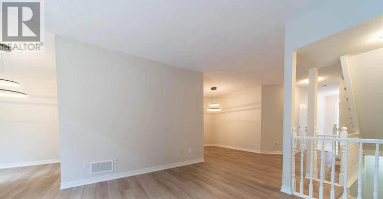 3-5200 Dorchester Road, Niagara Falls, ON, L2E 7M6 - 7