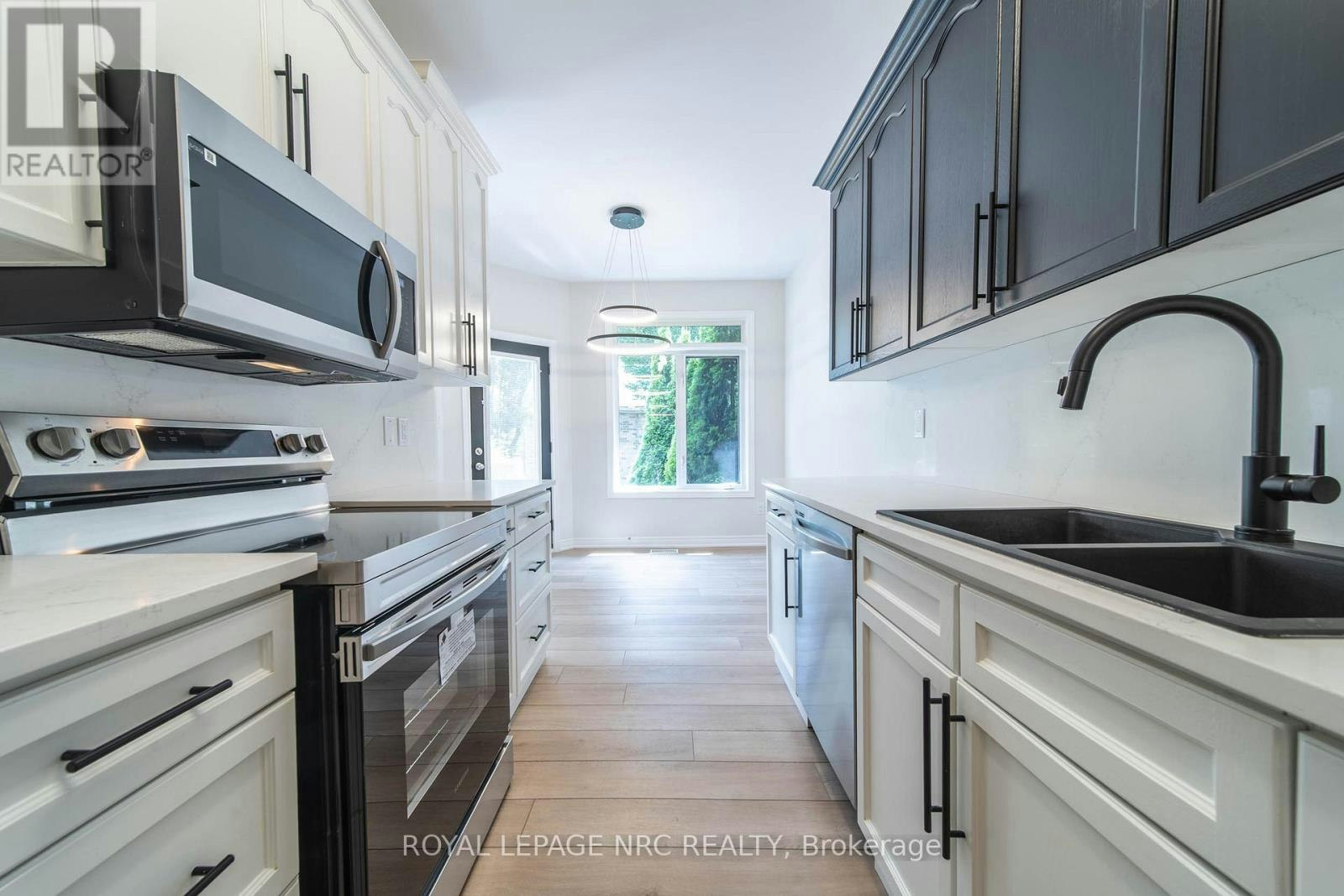 3-5200 Dorchester Road, Niagara Falls, ON, L2E 7M6 - 8