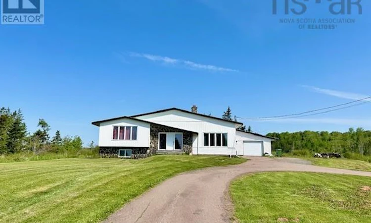 903 Pictou Road