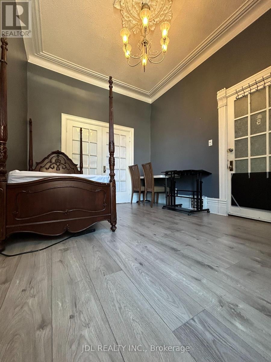 A MAIN FLOOR-137 Denison Ave Avenue, Toronto, ON, M5T 2N2 - 4