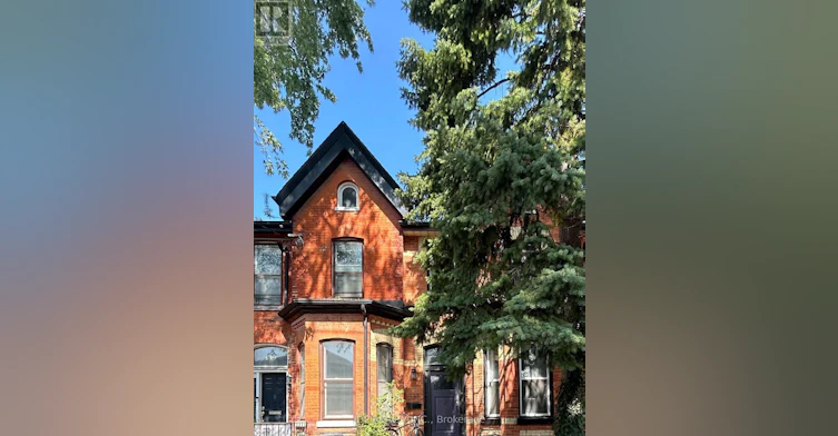 A MAIN FLOOR-137 Denison Ave Avenue, Toronto, ON, M5T 2N2