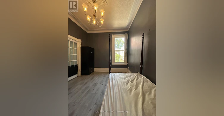 A MAIN FLOOR-137 Denison Ave Avenue, Toronto, ON, M5T 2N2 - 5