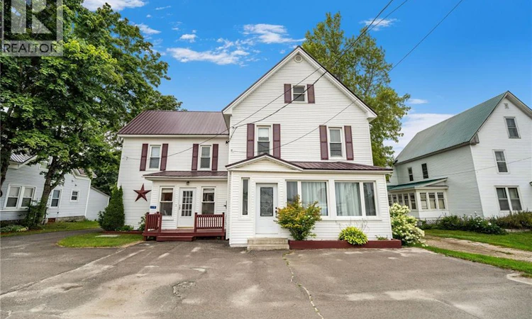 119 Saunders Road