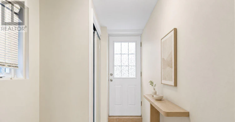 66 Carrier Crescent, Vaughan, ON, L6A 0T8 - 2