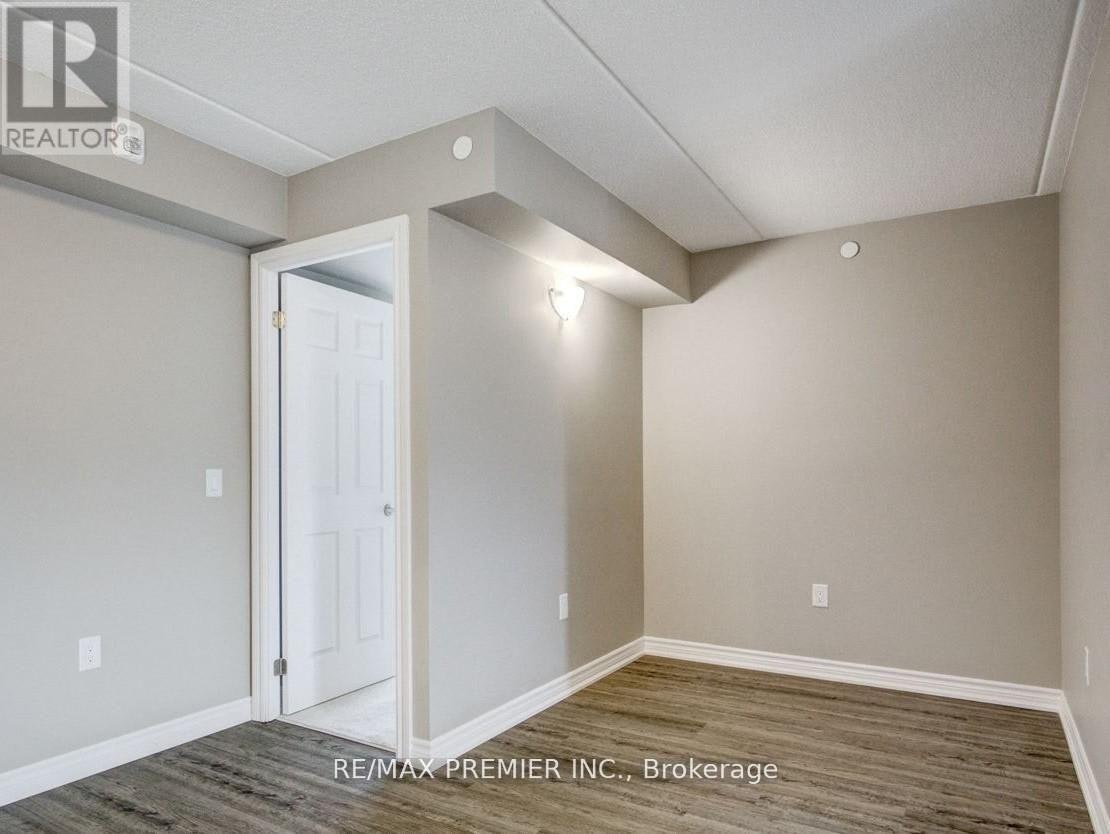 905-716 Main Street E, Milton, ON, L9T 3P6 - 8