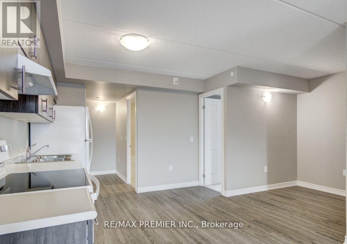 905-716 Main Street E, Milton, ON, L9T 3P6 - 4