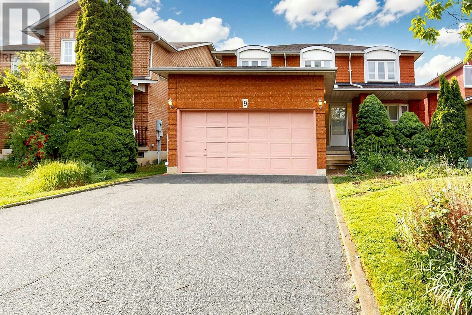 9 Kingsplate Crescent, Toronto, ON, M9W 6X6