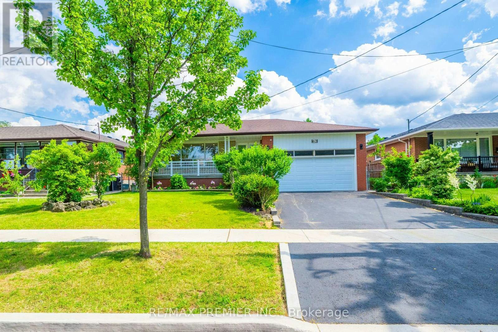 62 Keegan Crescent, Toronto, ON, M3J 1G2