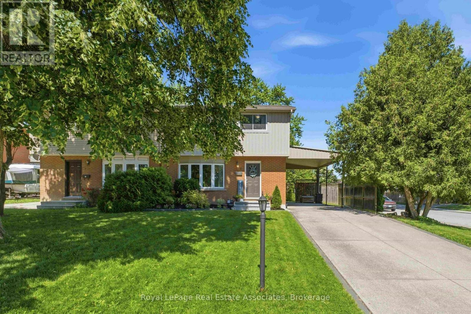 2 Wedgewood Avenue, Hamilton, ON, L8K 5L8