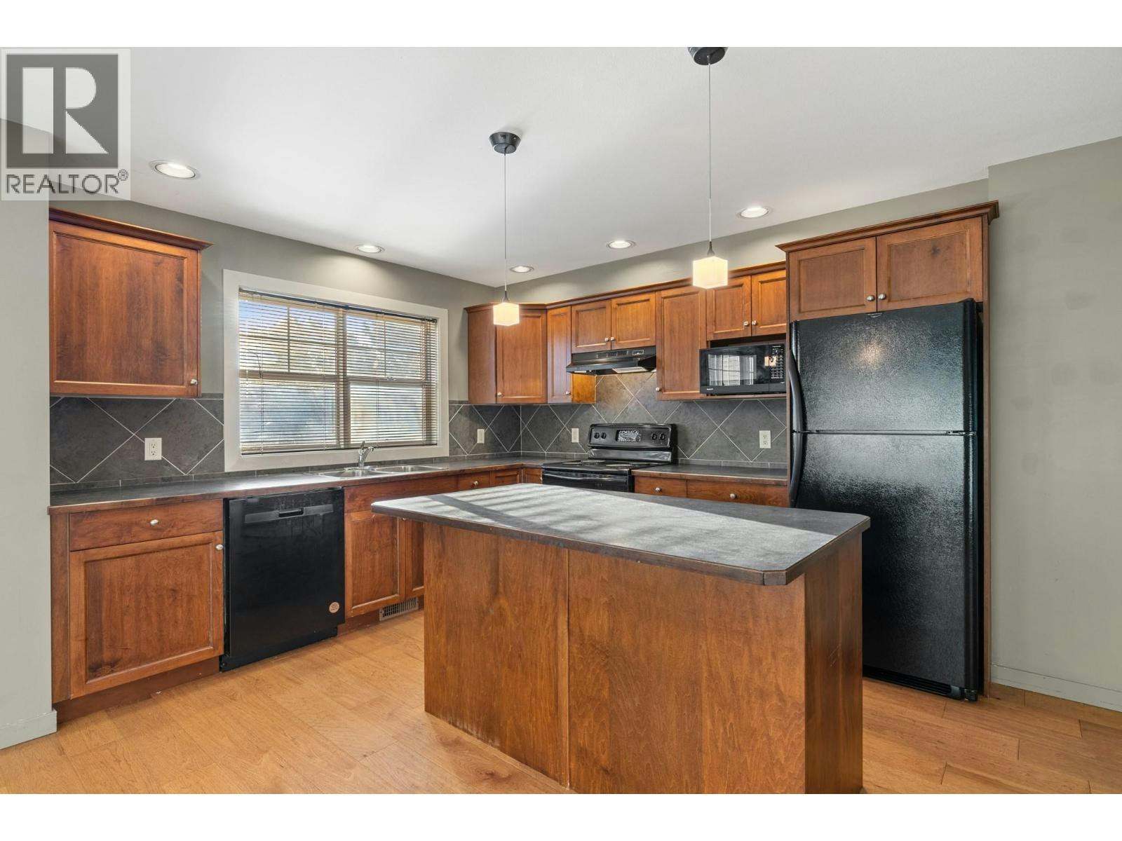 2-146 Mccurdy Road - 2