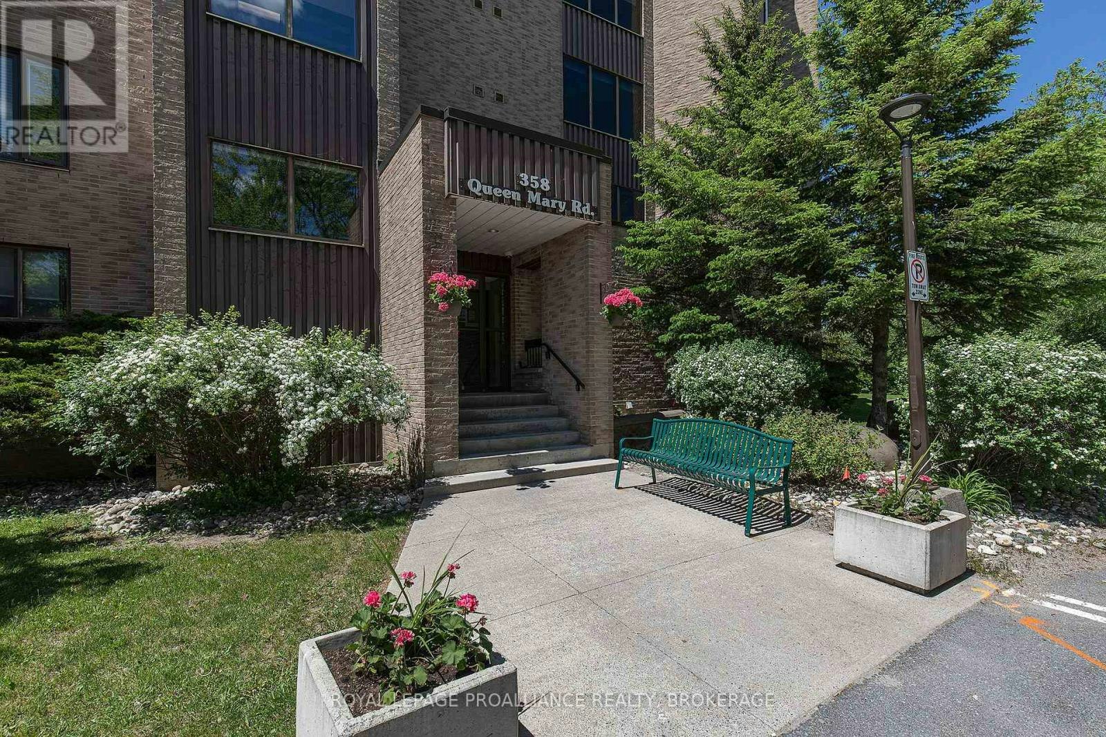 609-358 Queen Mary Road, Kingston, ON, K7M 7E8