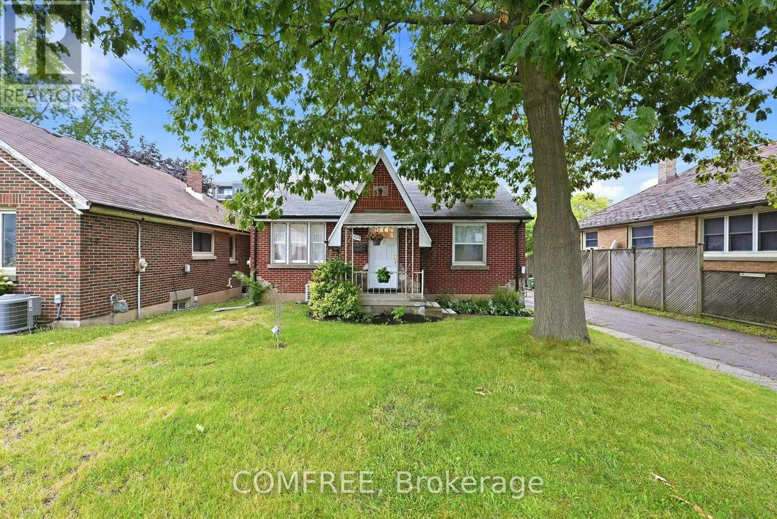 529 Highbury Avenue N, London, ON, N5W 4K6