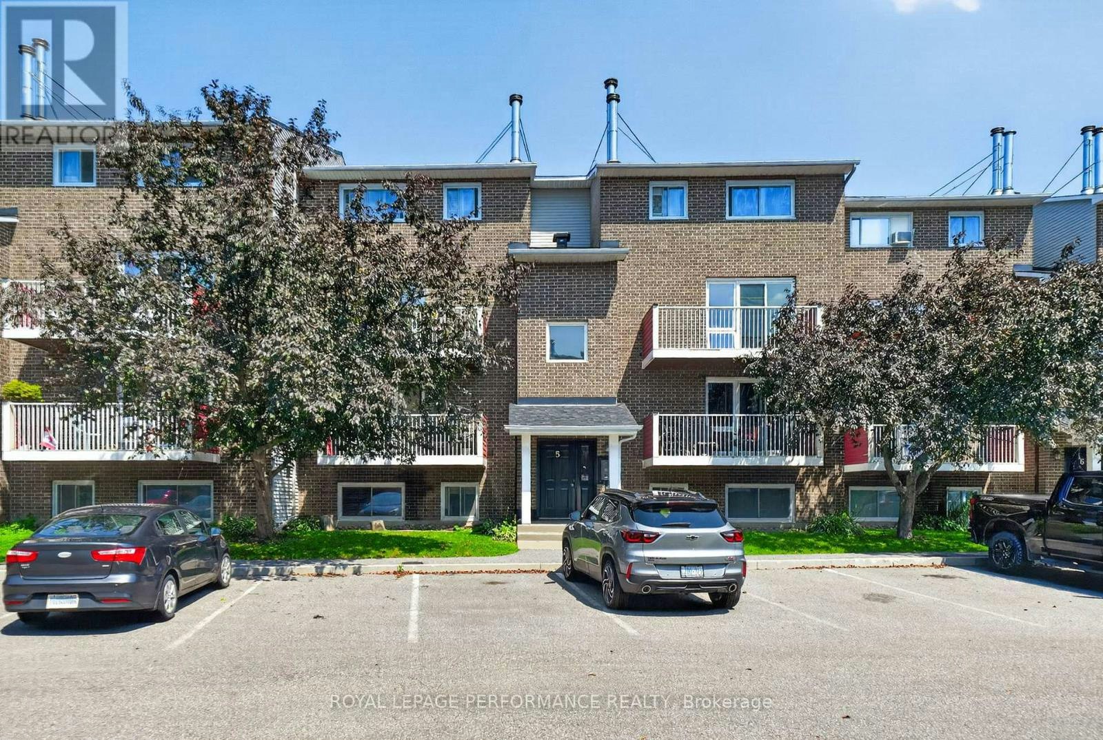 502-1589 St Bernard Street, Ottawa, ON, K1T 3H7