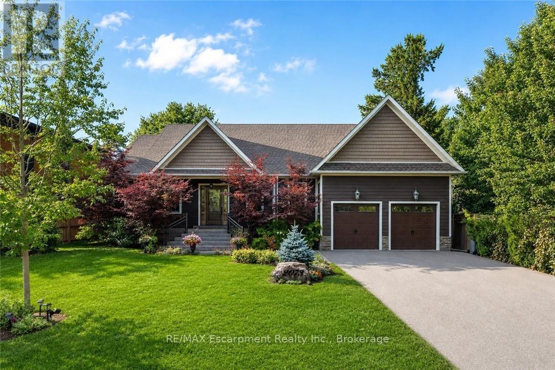 2073 Deramore Drive, Oakville, ON, L6J 2P7