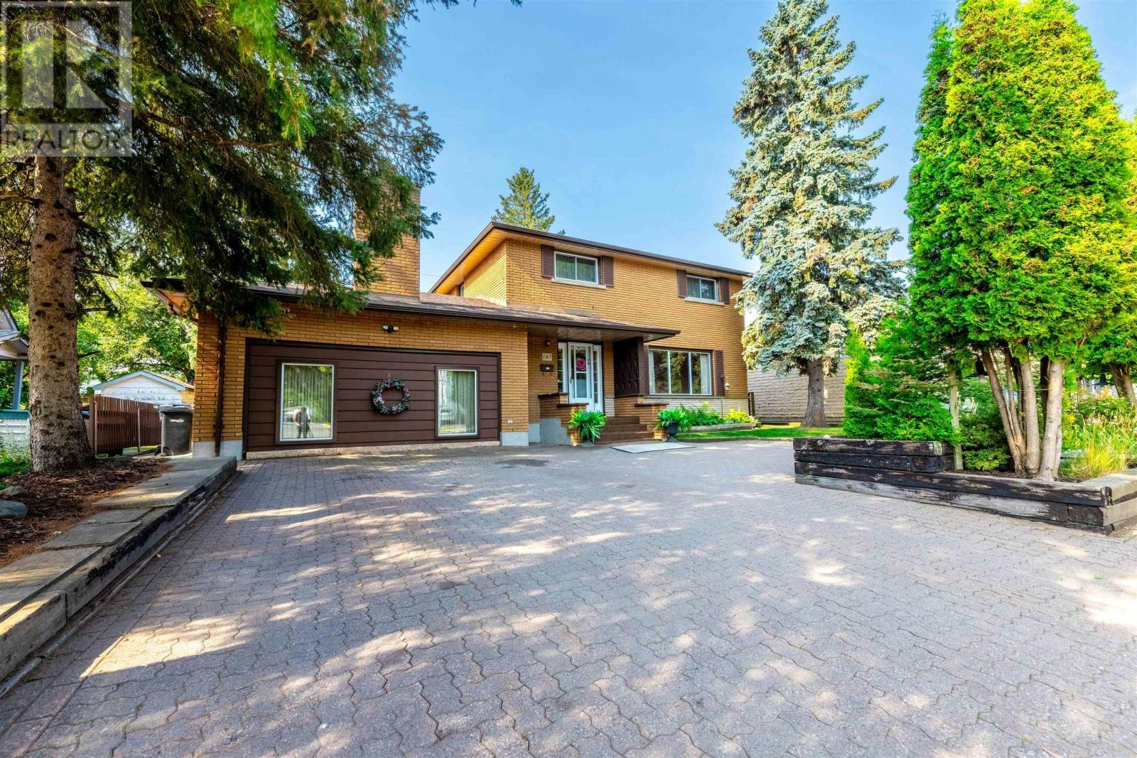 147 Woodside Street, Thunder Bay, ON, P7A 7G4