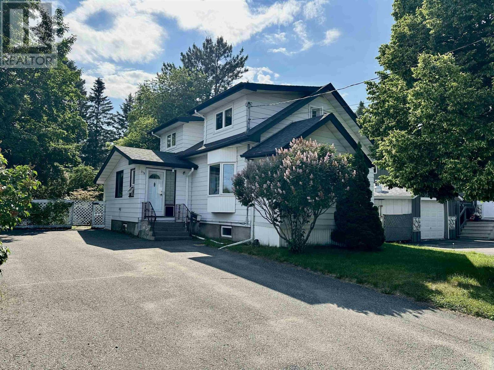 219 Mcculloch Street, Thunder Bay, ON, P7A 2L3