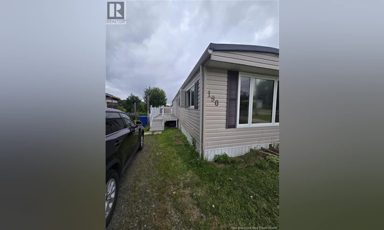 190 Lakeside Avenue