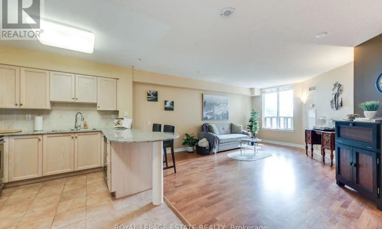 623-1720 Eglinton Avenue E