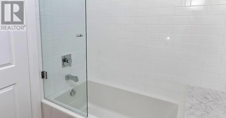 1 Max Hartstone Lane, Toronto, ON, M5R 3G6 - 12