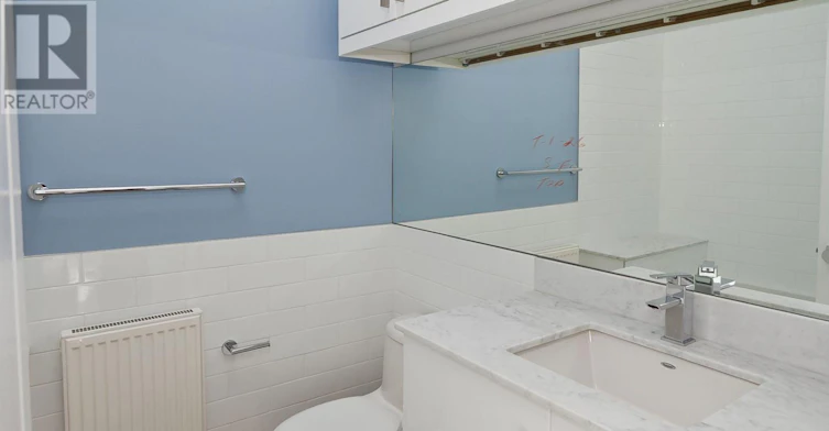1 Max Hartstone Lane, Toronto, ON, M5R 3G6 - 11