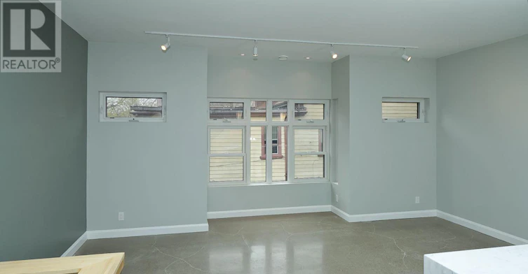 1 Max Hartstone Lane, Toronto, ON, M5R 3G6 - 3