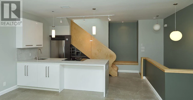 1 Max Hartstone Lane, Toronto, ON, M5R 3G6 - 4