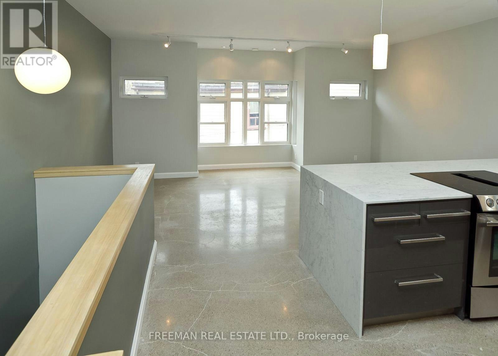 1 Max Hartstone Lane, Toronto, ON, M5R 3G6 - 2