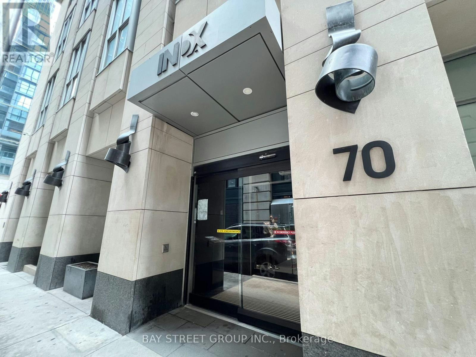 1216-70 Temperance Street, Toronto, ON, M5H 0B1 - 2