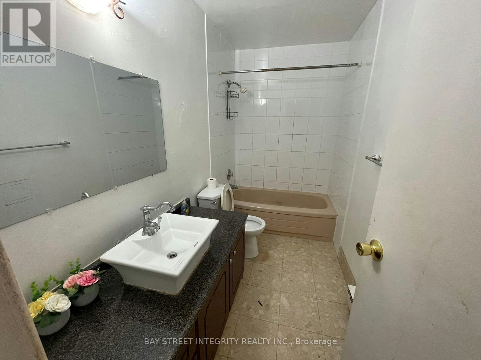 107-3740 Don Mills Road, Toronto, ON, M2H 3J2 - 9