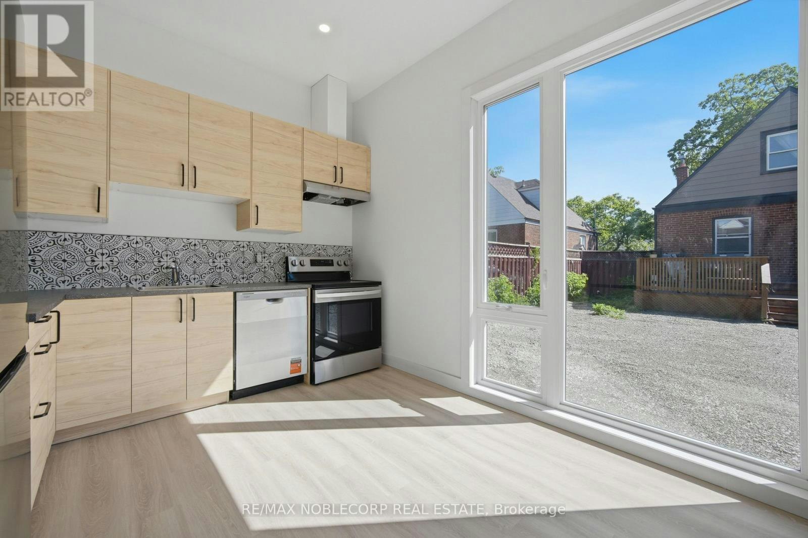 REAR Garden Suite 6 Evandale Road, Toronto, ON, M1L 3S1 - 15