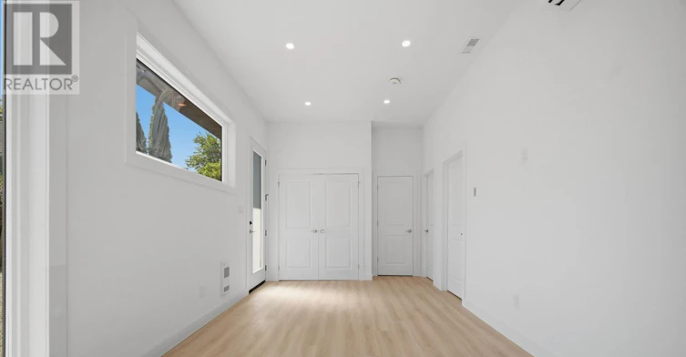 REAR Garden Suite 6 Evandale Road, Toronto, ON, M1L 3S1 - 11