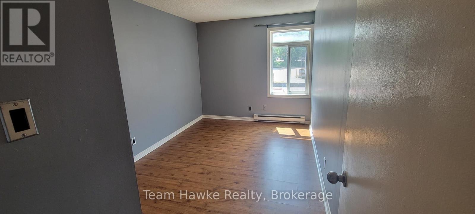 2-349 King Street, Midland, ON, L4R 3K7 - 3