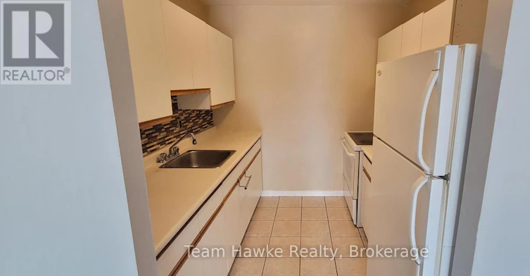 2-349 King Street, Midland, ON, L4R 3K7