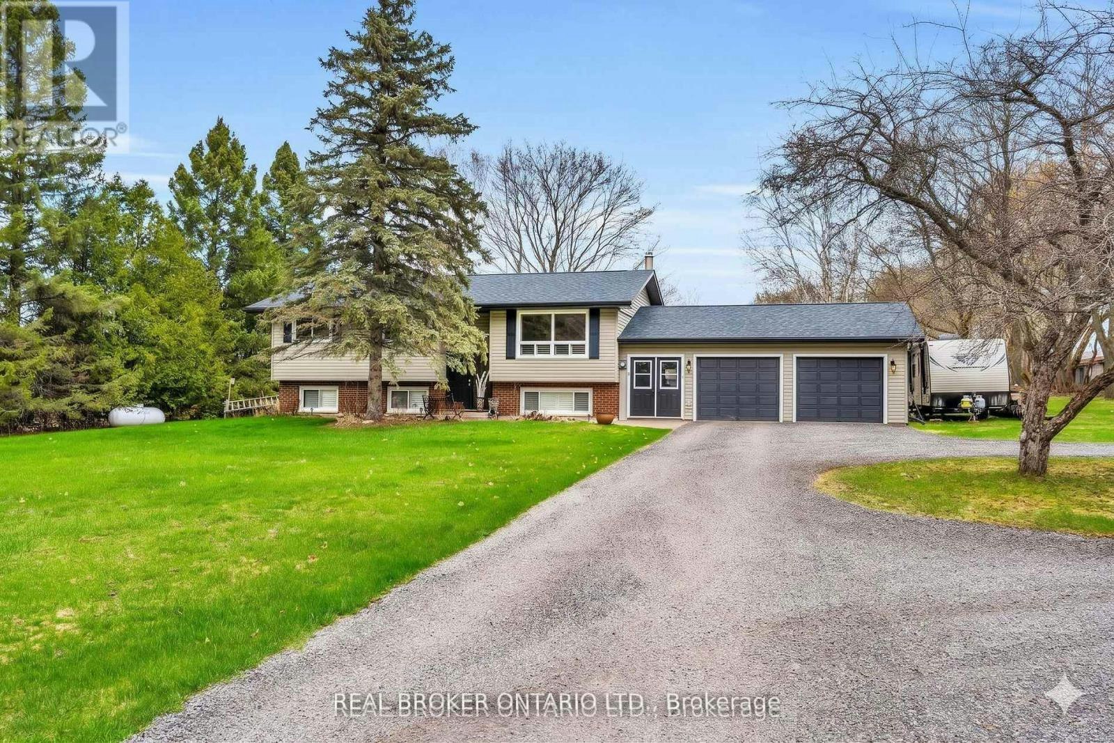 2477 Old Fort Road, Tay, ON, L4R 4K3