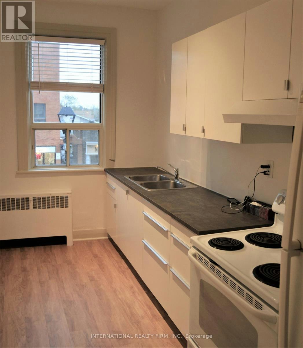 2-7 Thomas Street, Mississauga, ON, L5M 1Y4 - 18