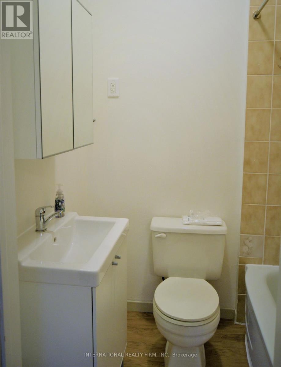 2-7 Thomas Street, Mississauga, ON, L5M 1Y4 - 13