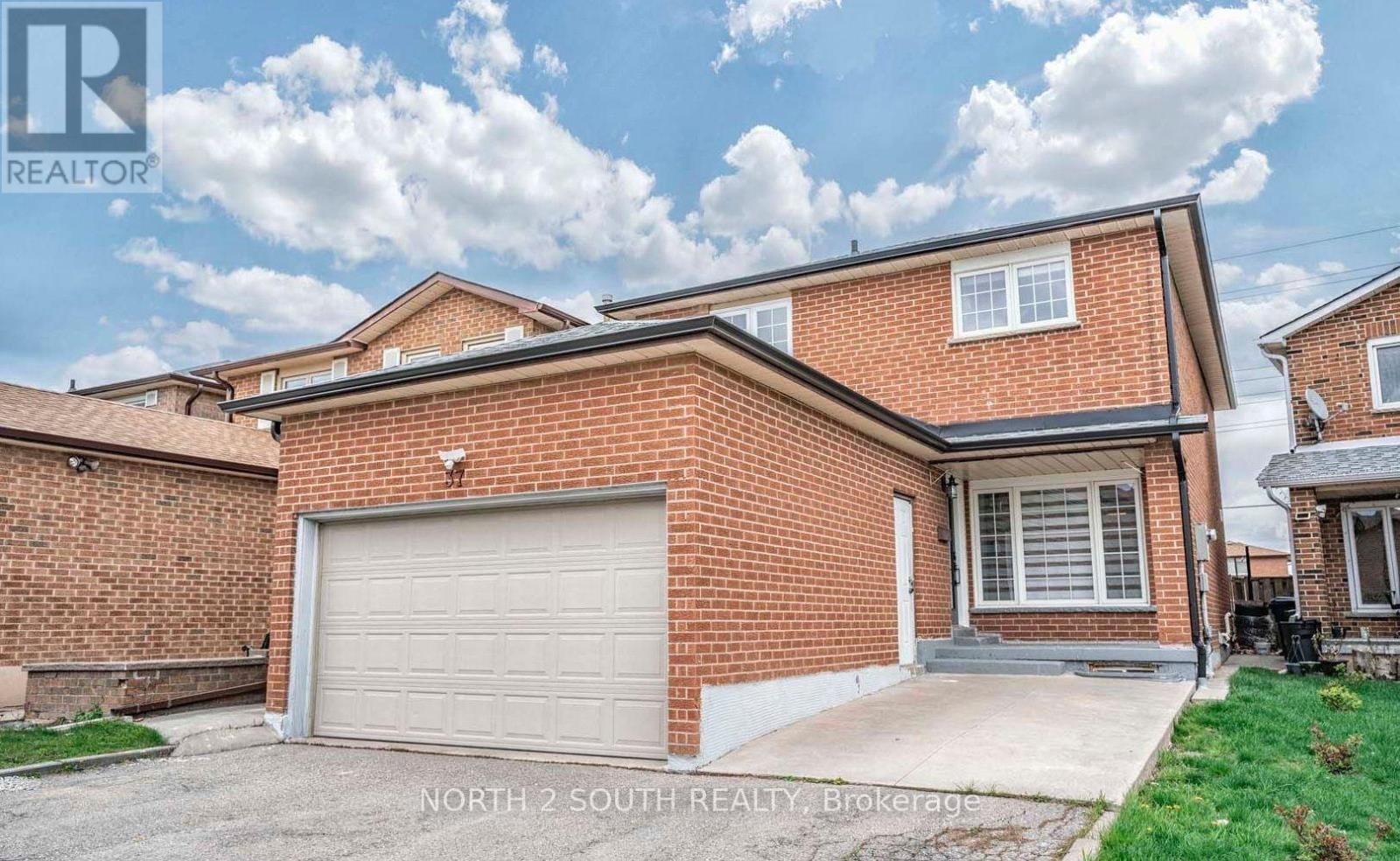 UPPER-37 Loire Court, Toronto, ON, M9V 4Z7 - 2