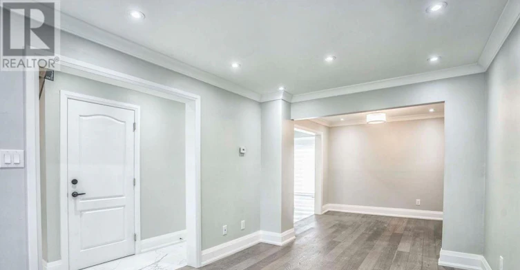 UPPER-37 Loire Court, Toronto, ON, M9V 4Z7 - 8